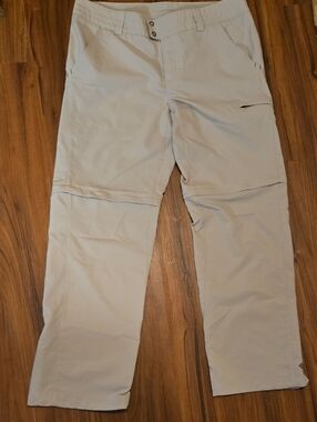 Columbia Women's Light Tan Convertible Cargo Pants